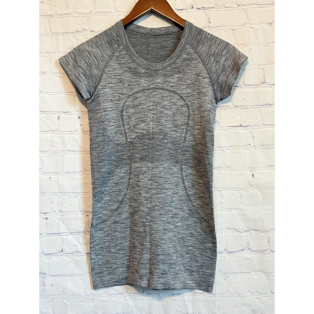 Lululemon Swiftly Tech Short Sleeve Shirt Women’s Size 4 In Gray